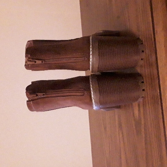 Shoes - Picture 3 of 5